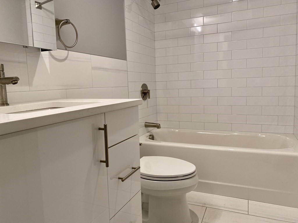 244 Hanover St, North End