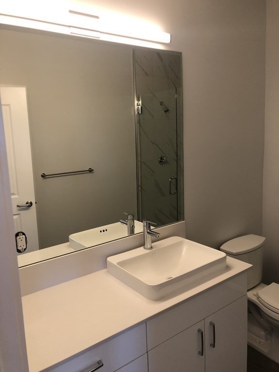 205 Maverick St, East Boston