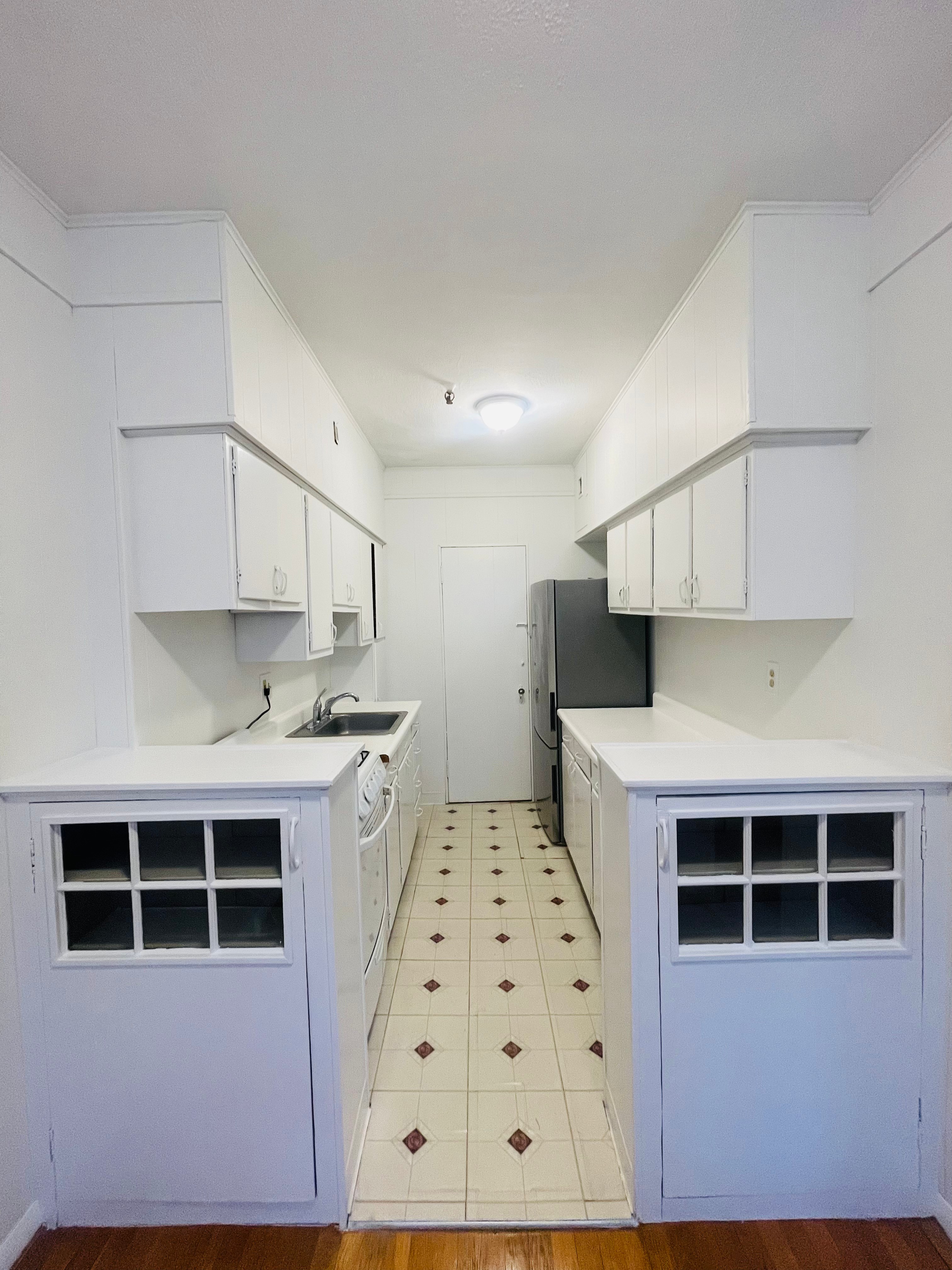 Pictures of  property for rent on Commonwealth Ave., Boston, MA 02135
