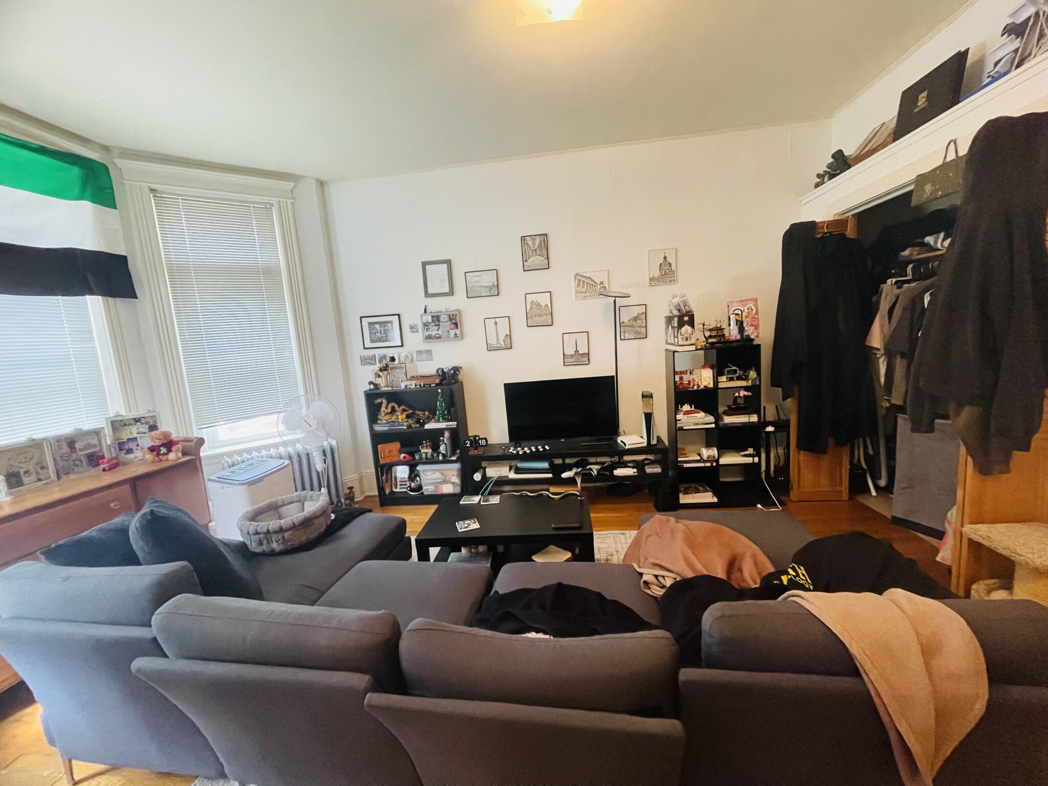 https://ygl-photos.s3.us-west-004.backblazeb2.com/327W682bffce72458.jpg