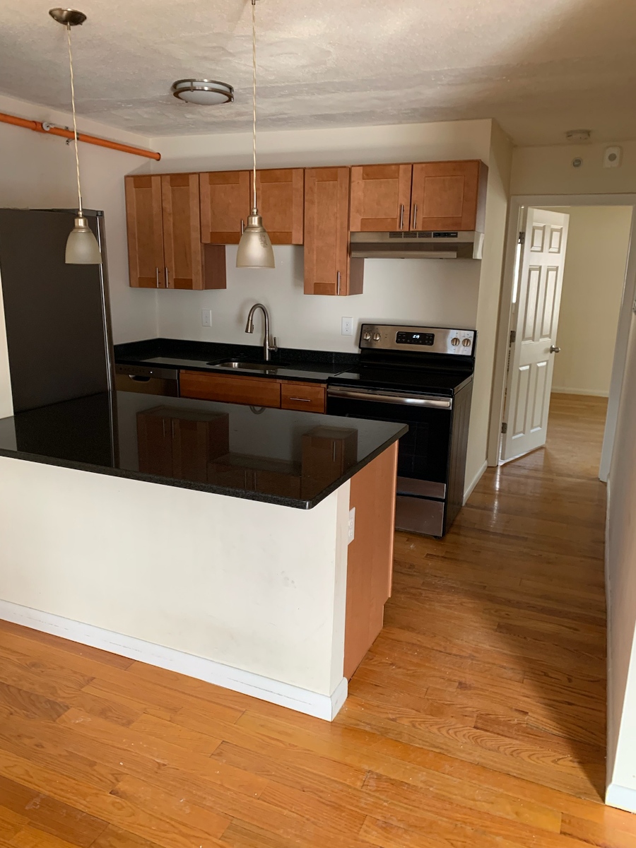 1 bed, 2 bath apartment for rent at 520 Main St Unit 17, Waltham — photo 2 of 12