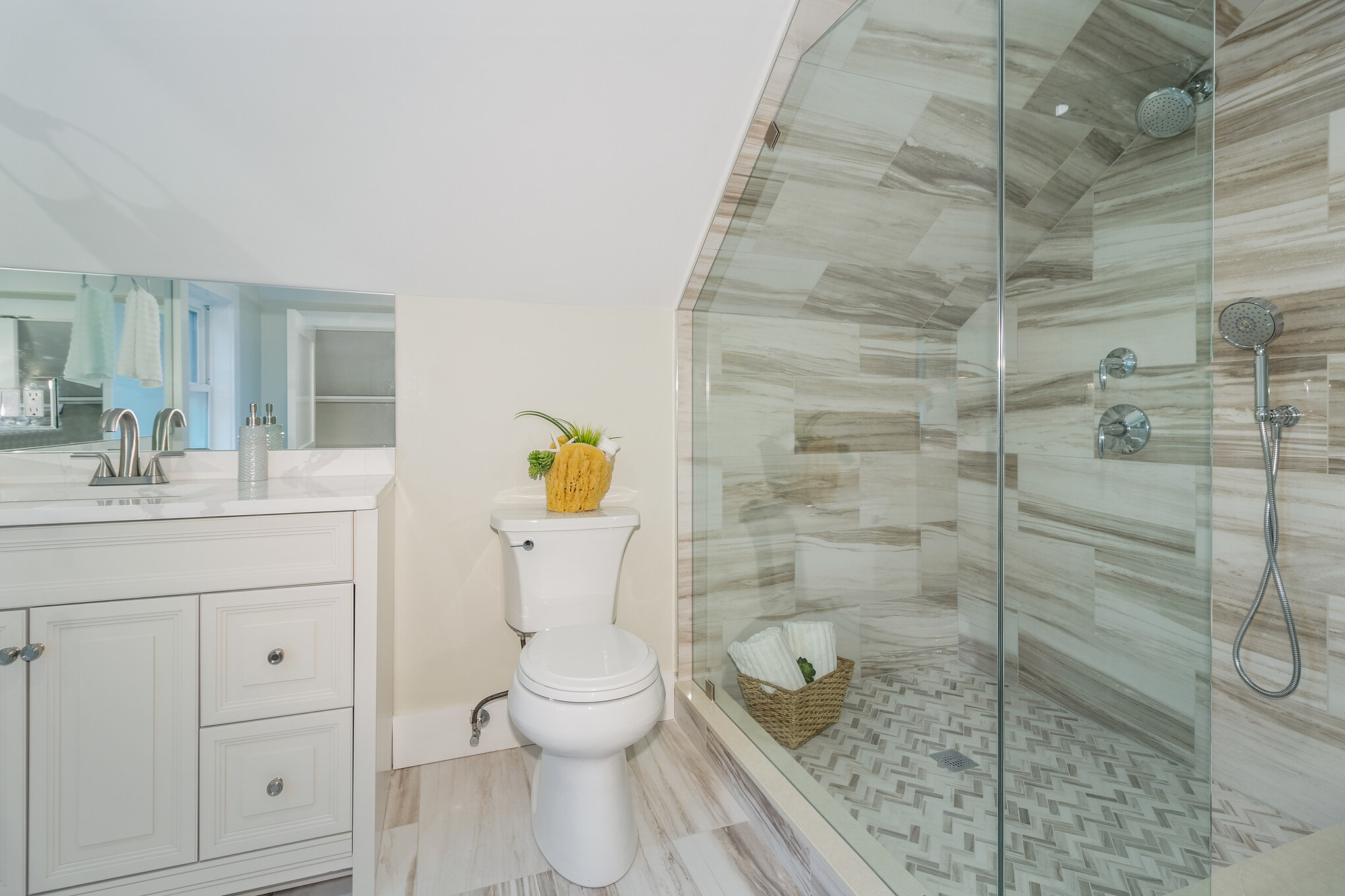 293 Rindge Ave, Porter Square