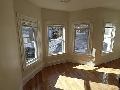 37 Clinton St, Framingham