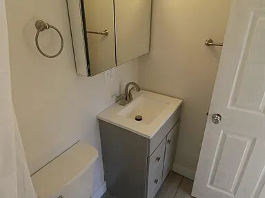 37 Clinton St, Framingham