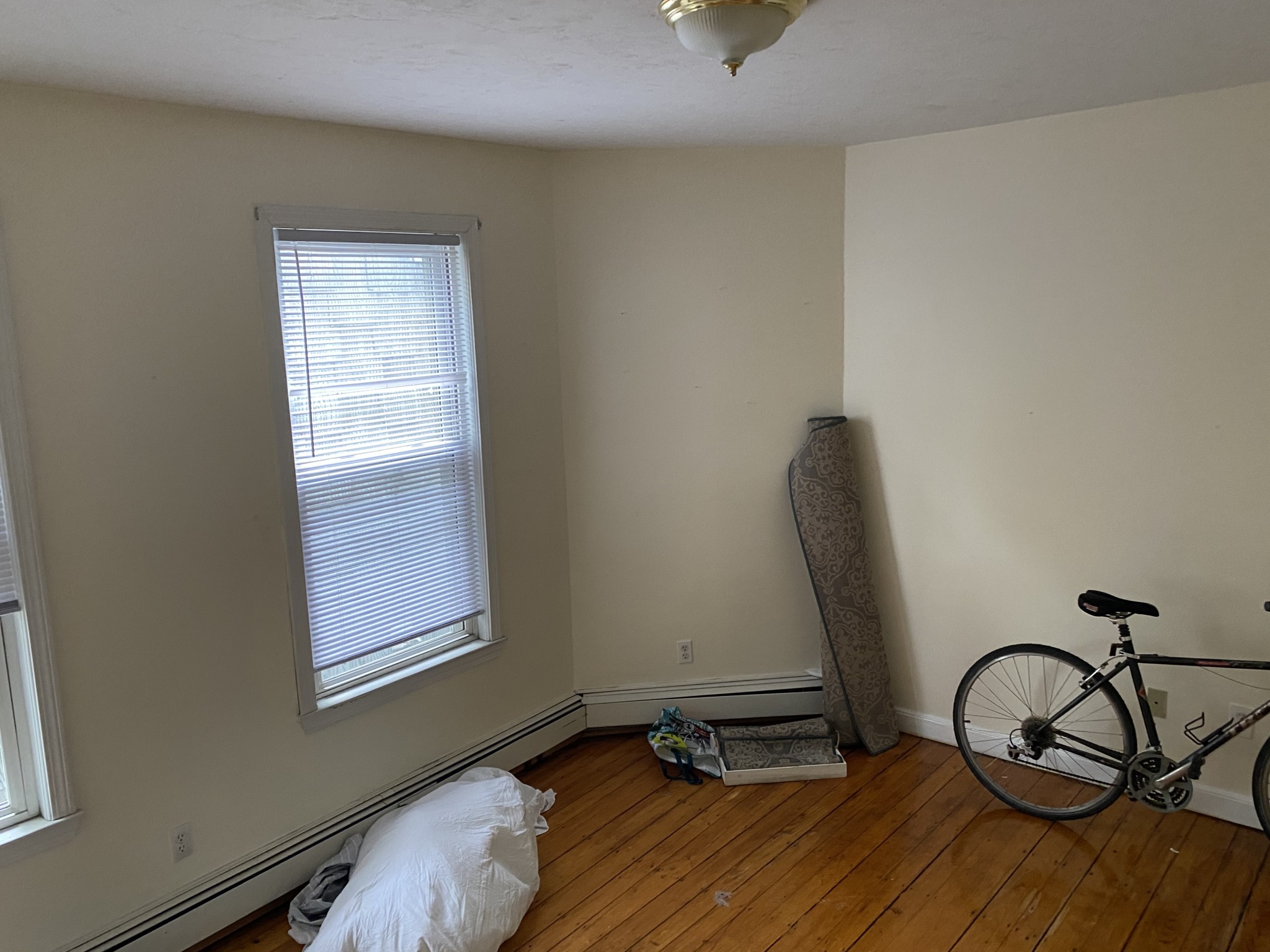Photos of apartment on Hampshire St.,Cambridge MA 02139