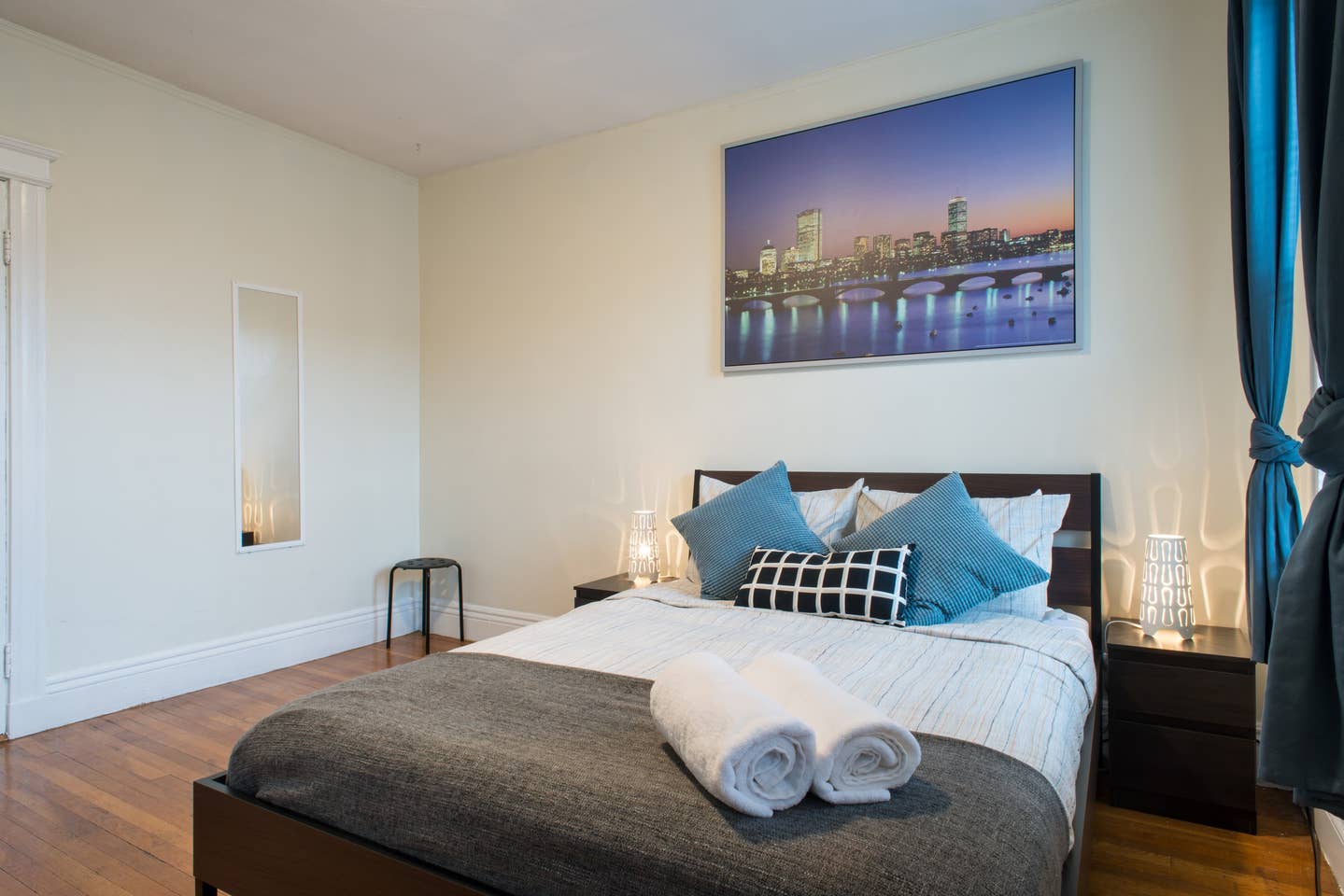 2 bed, 1 bath apartment for rent at 56 Queensberry St Unit 18, Fenway — photo 3 of 9