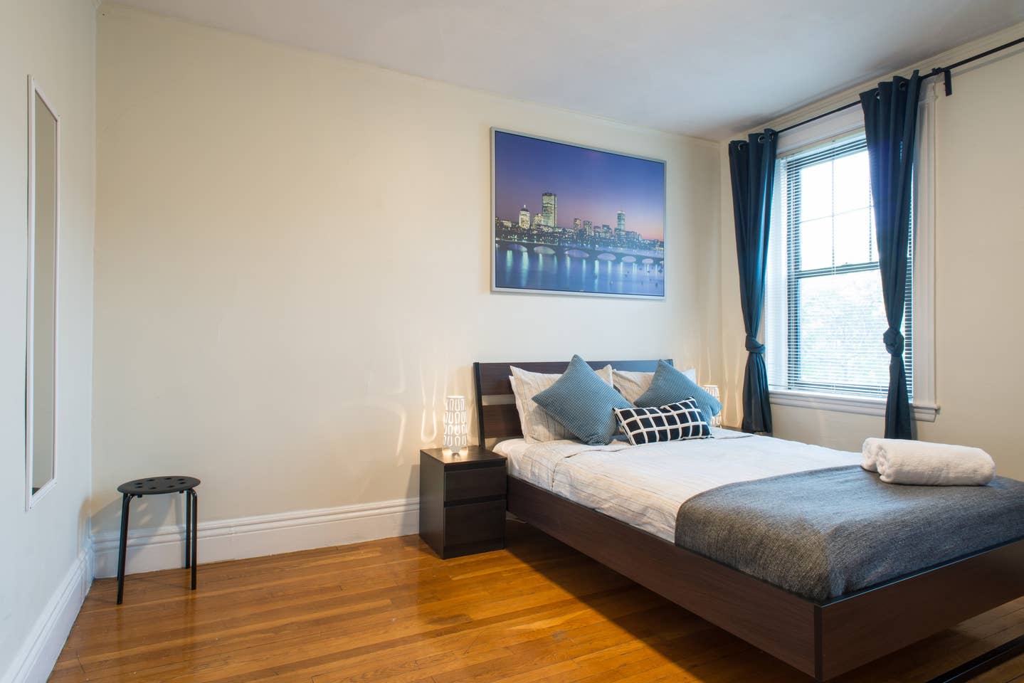 2 bed, 1 bath apartment for rent at 56 Queensberry St Unit 18, Fenway — photo 5 of 9