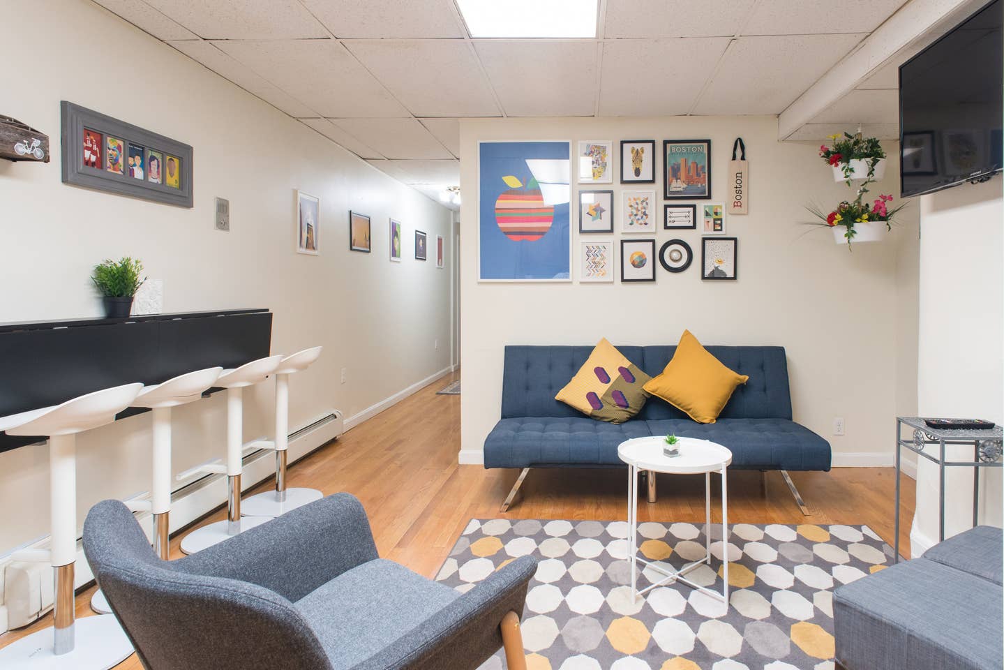 4 bed, 2.5 bath apartment for rent at 43 Bay State Rd Unit A, Fenway — photo 6 of 16