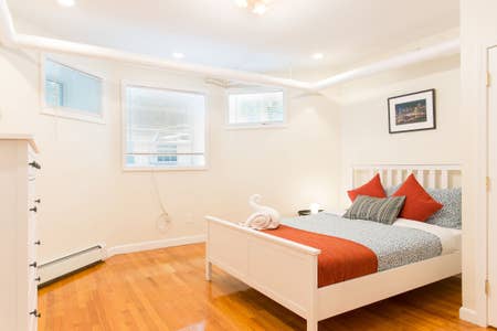 3 bed, 2 bath apartment for rent at 23 Euston St Unit 2, Brookline Hills — photo 6 of 17