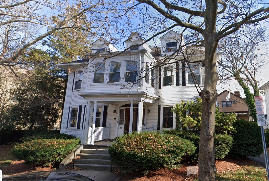 187 Central St, Winter Hill