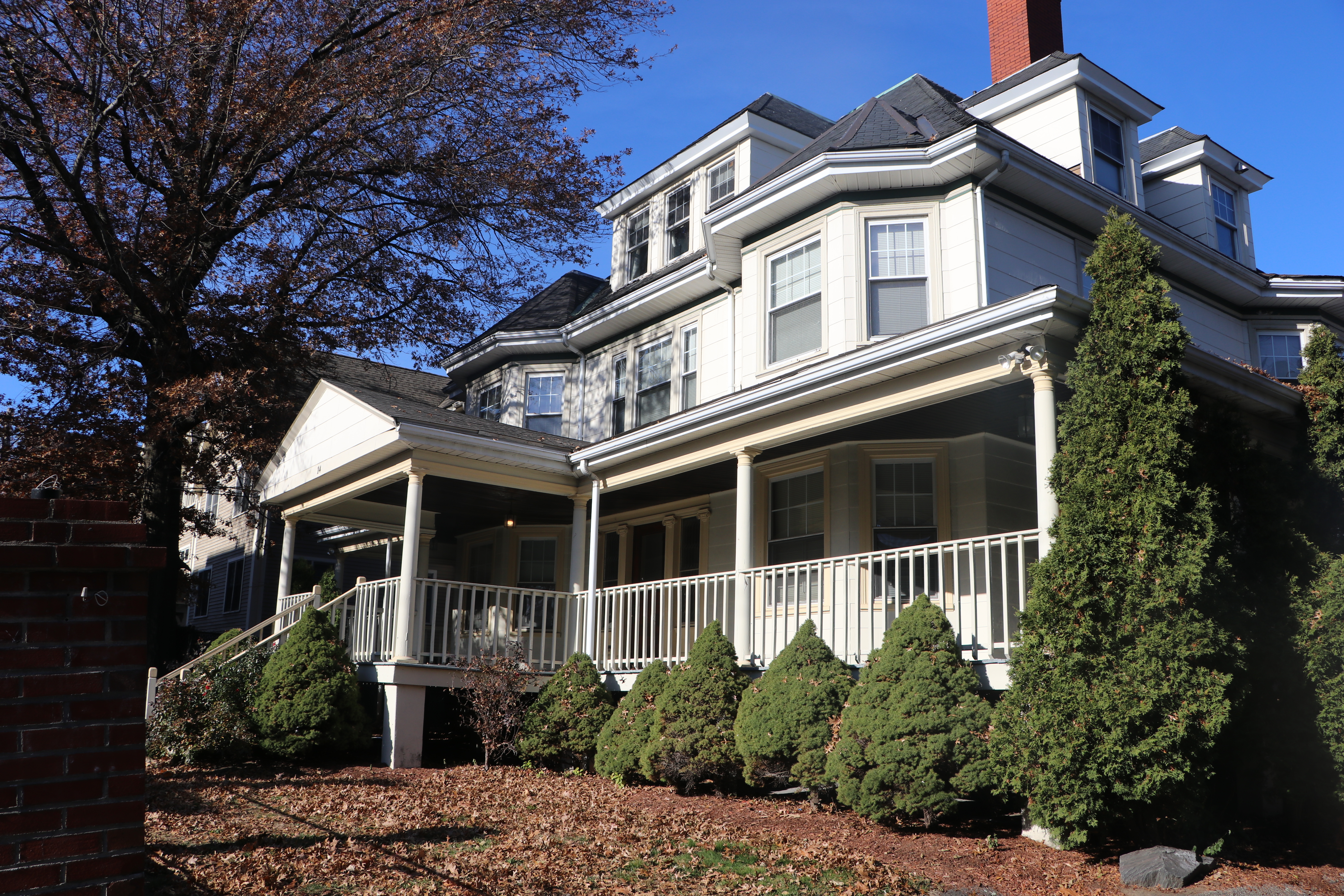 3 bed, 2 bath apartment for rent at 13 Gardner St Unit 3F, Allston