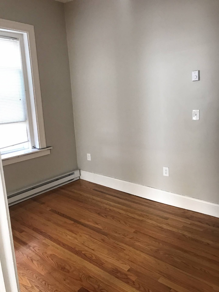 33 Chelsea St, East Boston