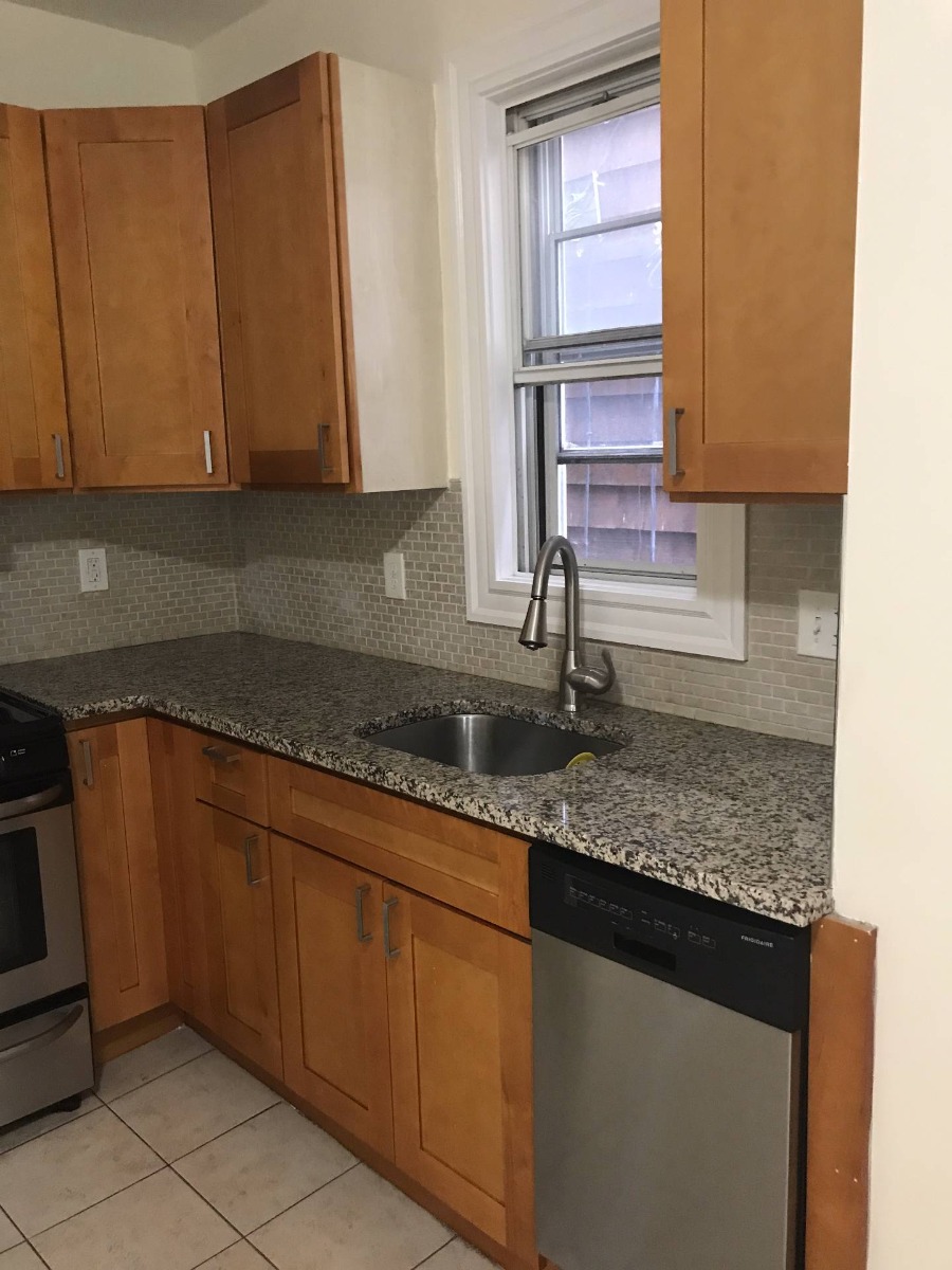 224 Chelsea St, East Boston