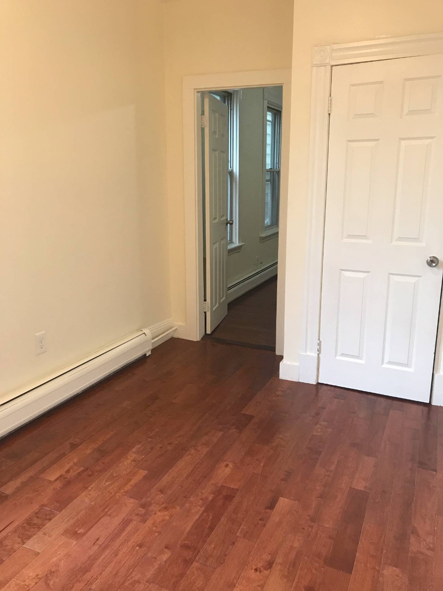 224 Chelsea St, East Boston