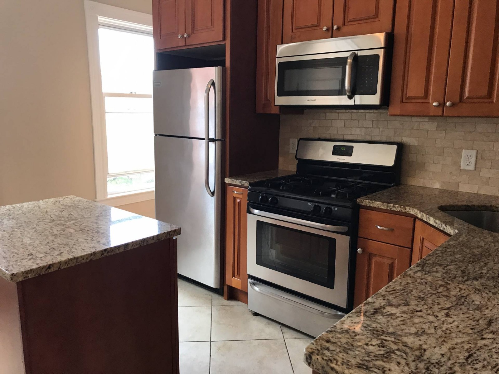 3 bed, 1 bath apartment for rent at 43 Gove St Unit 1, East Boston — photo 2 of 10