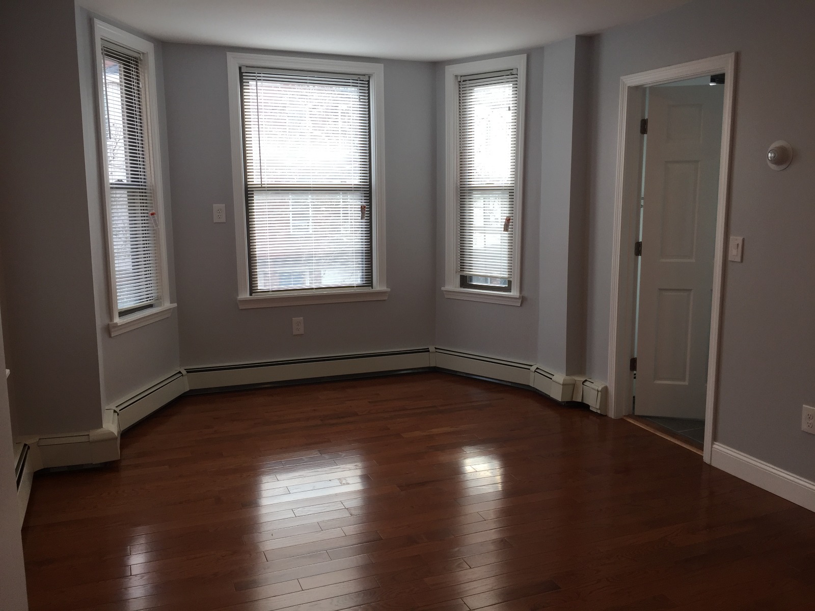 144 Chelsea St, East Boston