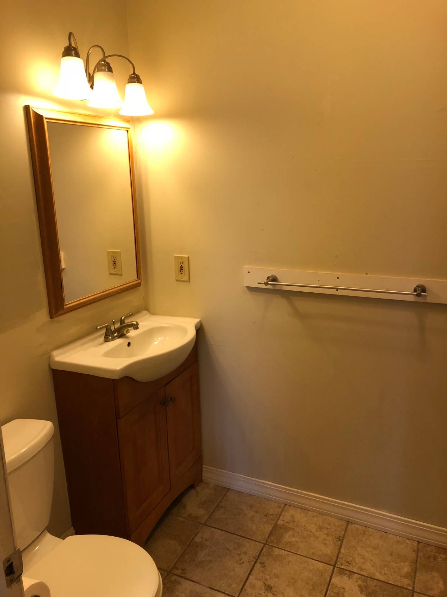 357 Main St, Hyannis