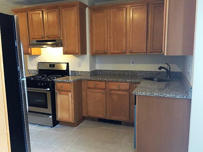 Photos of apartment on Chelsea St.,Boston MA 02128