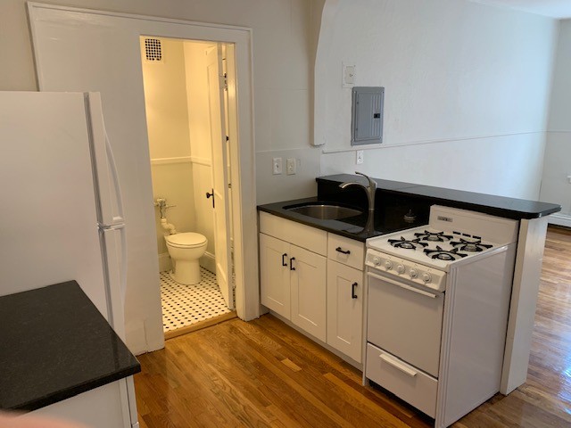 233 Lafayette St, Salem