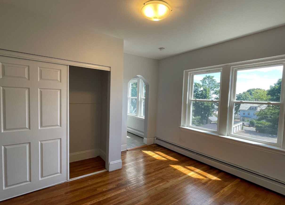 233 Lafayette St, Salem