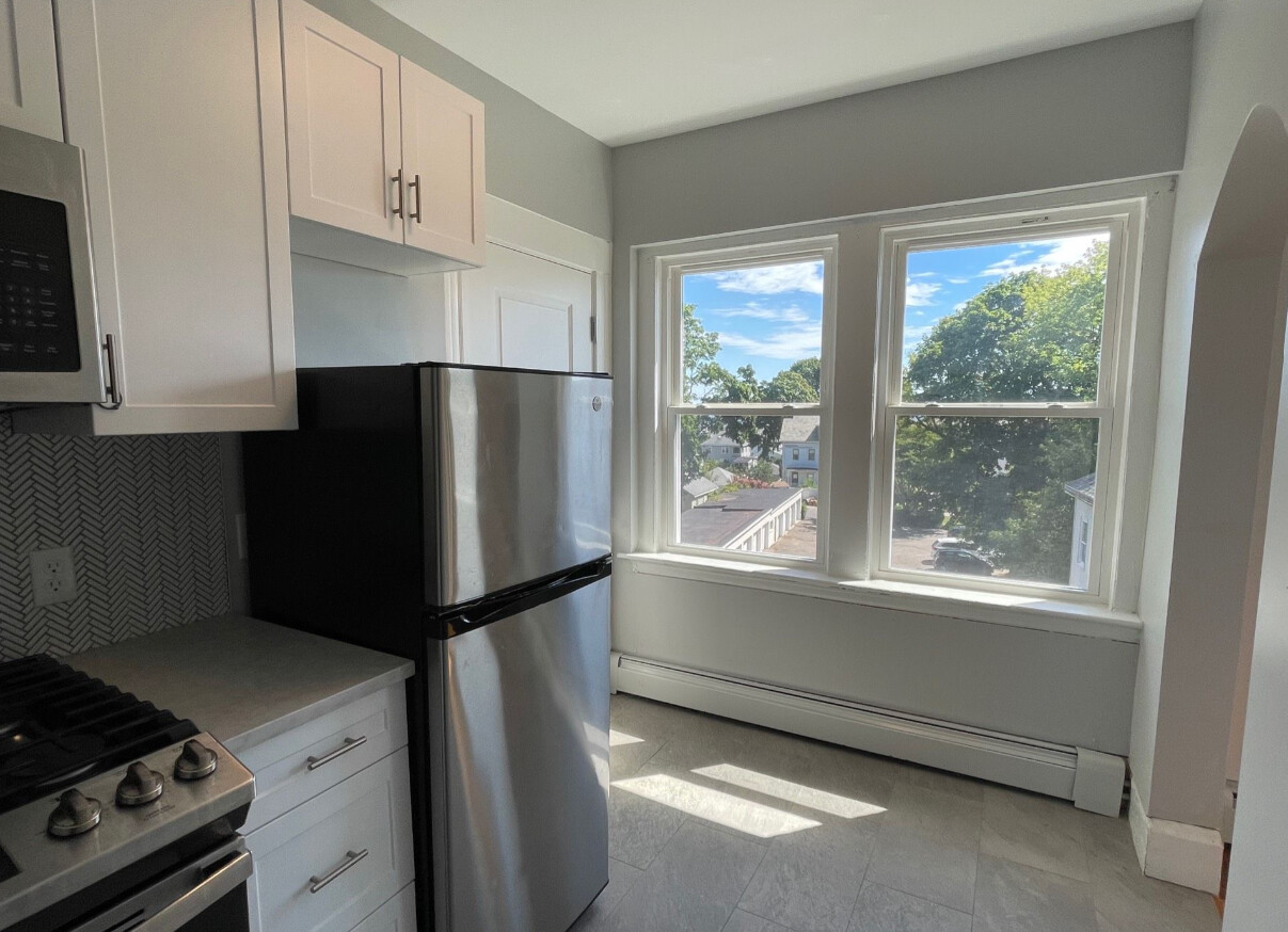 233 Lafayette St, Salem