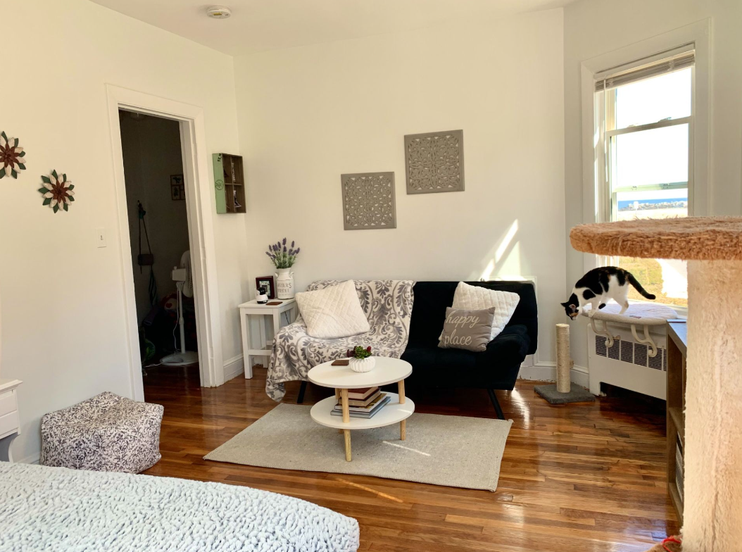 87 Winthrop Shore Dr, Winthrop