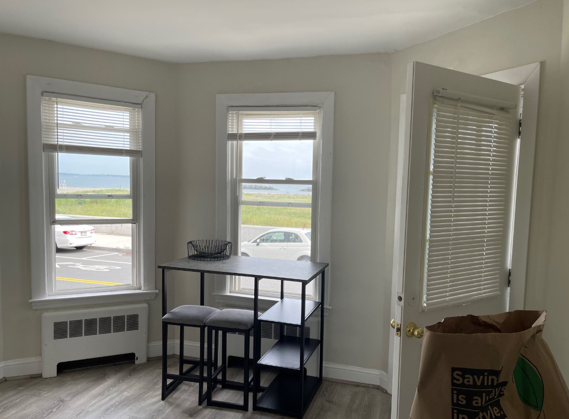 87 Winthrop Shore Dr, Winthrop