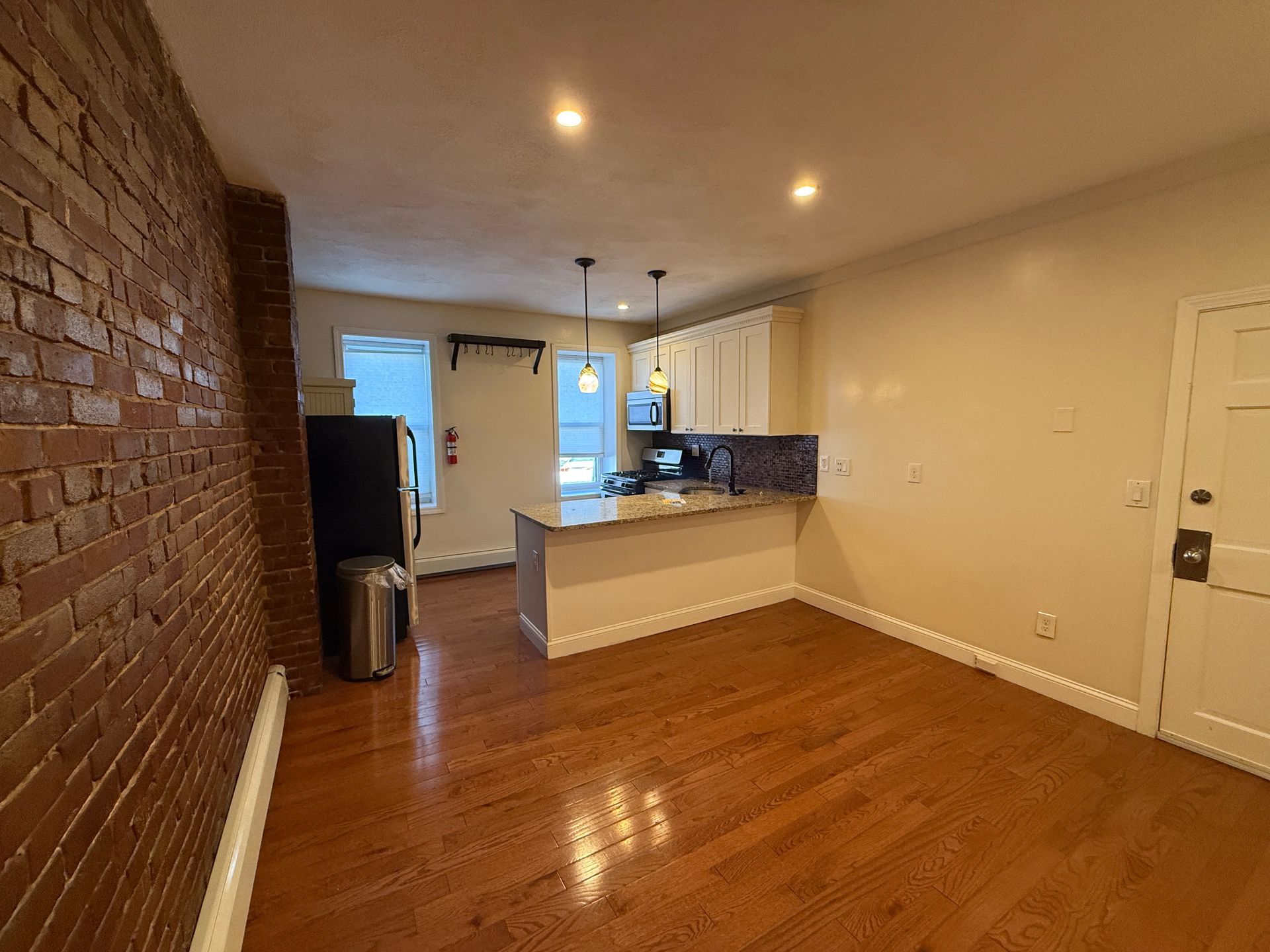 Photos of apartment on Sumner St.,Boston MA 