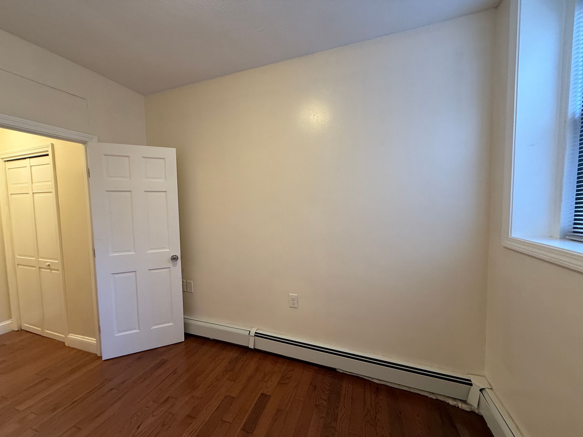 Photos of apartment on Sumner St.,Boston MA 