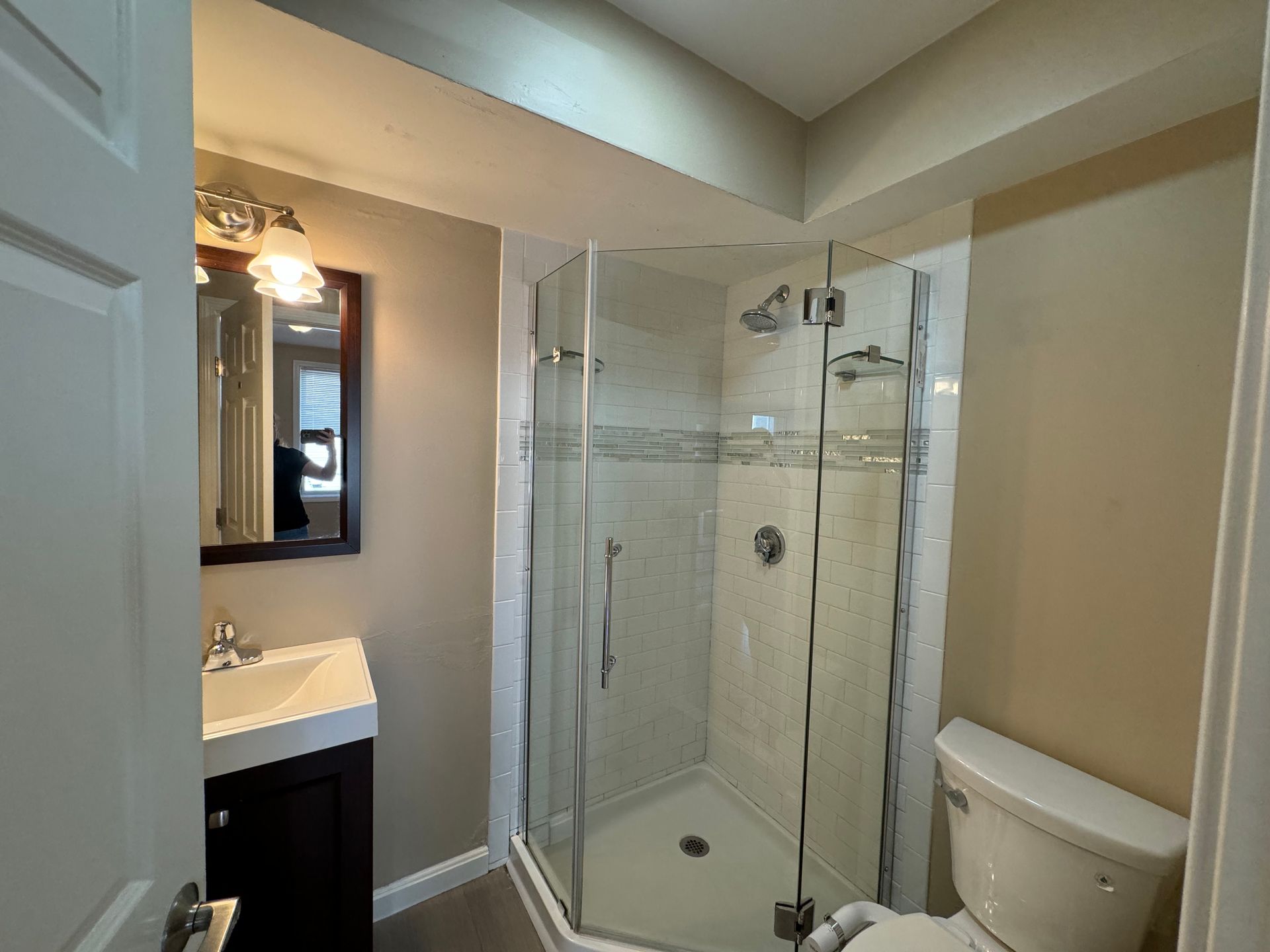 Photos of apartment on Chelsea St.,Boston MA 02128