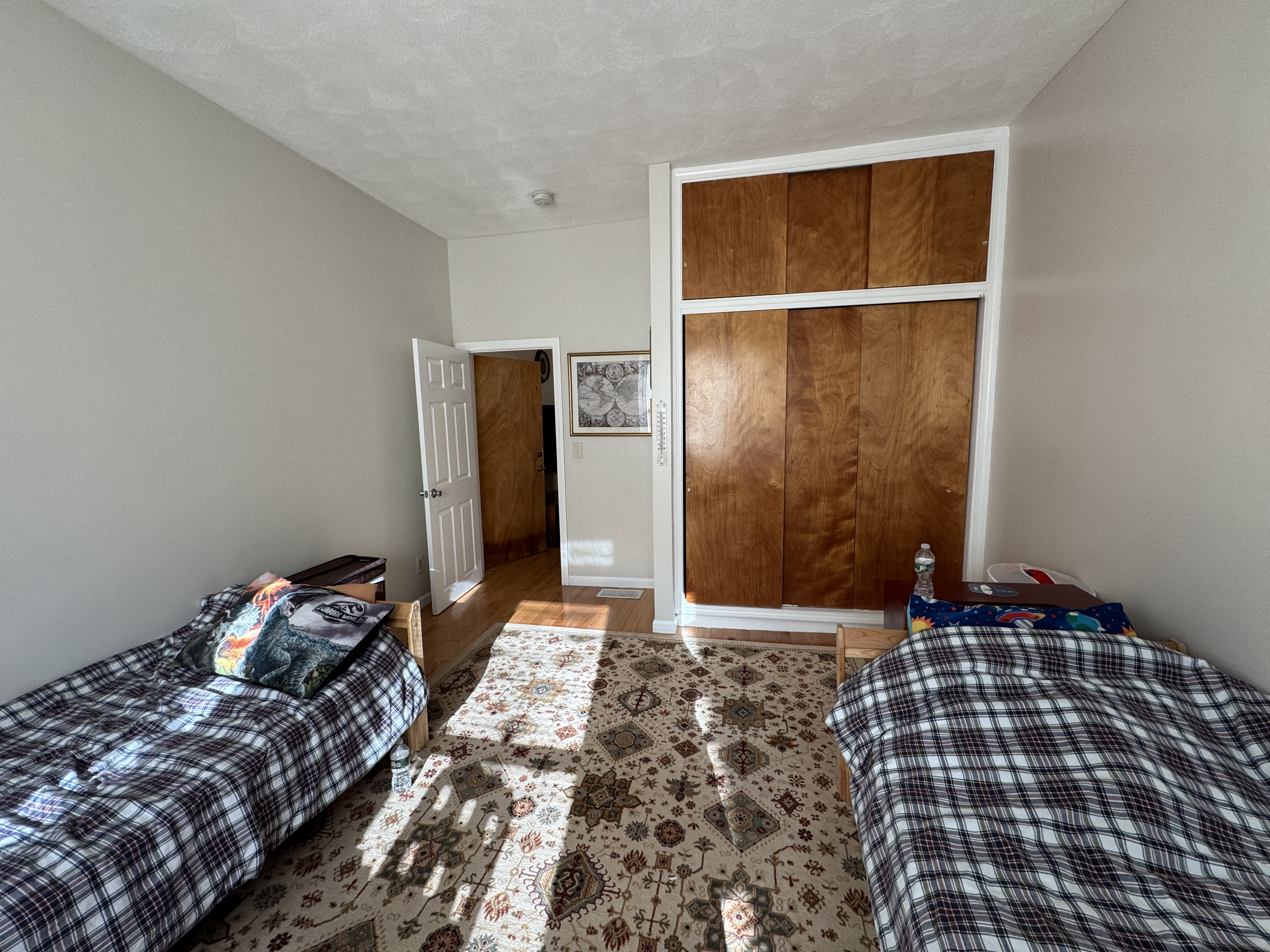 Photos of apartment on Chelsea St.,Boston MA 02128