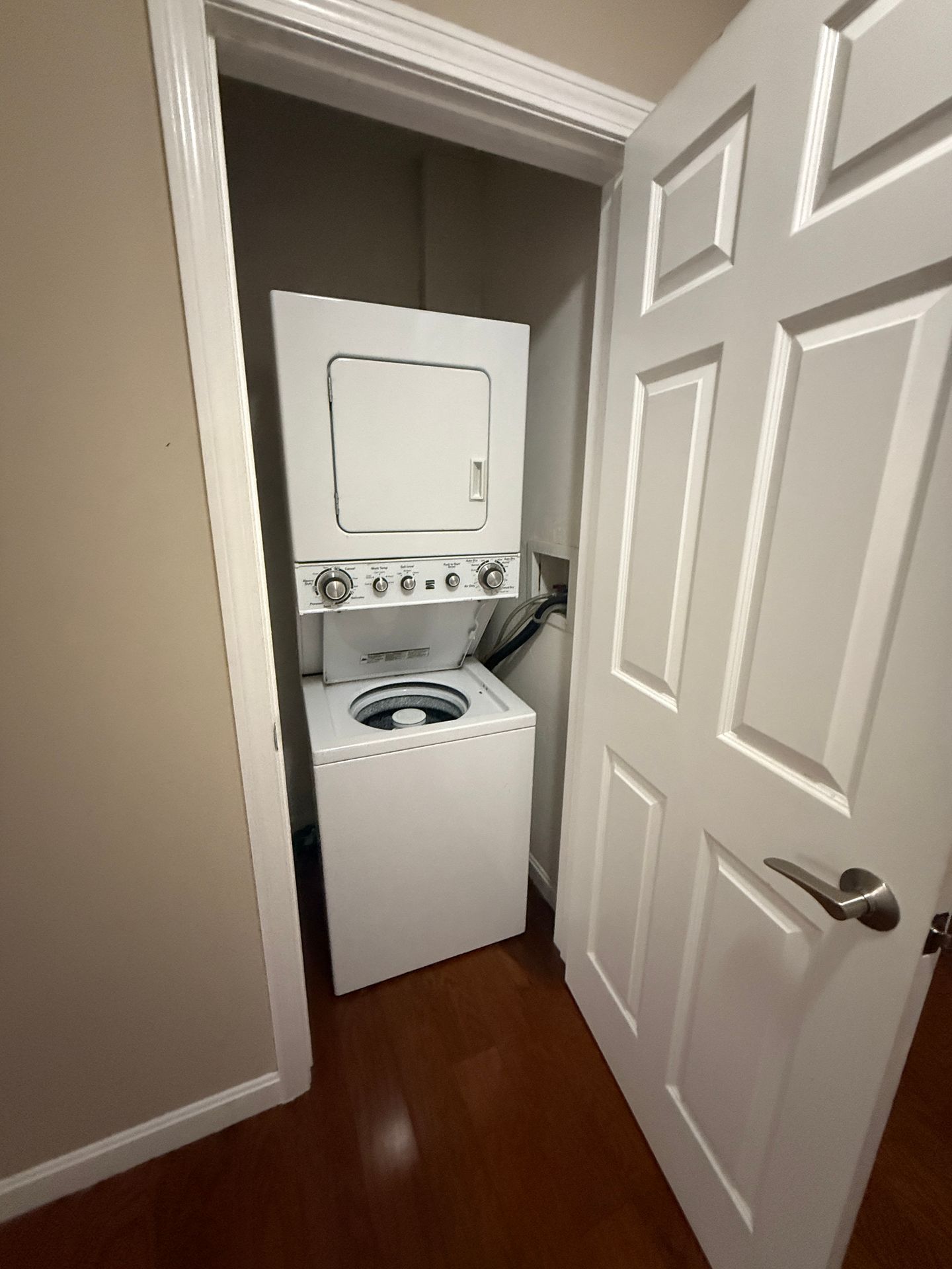 Photos of apartment on Chelsea St.,Boston MA 02128