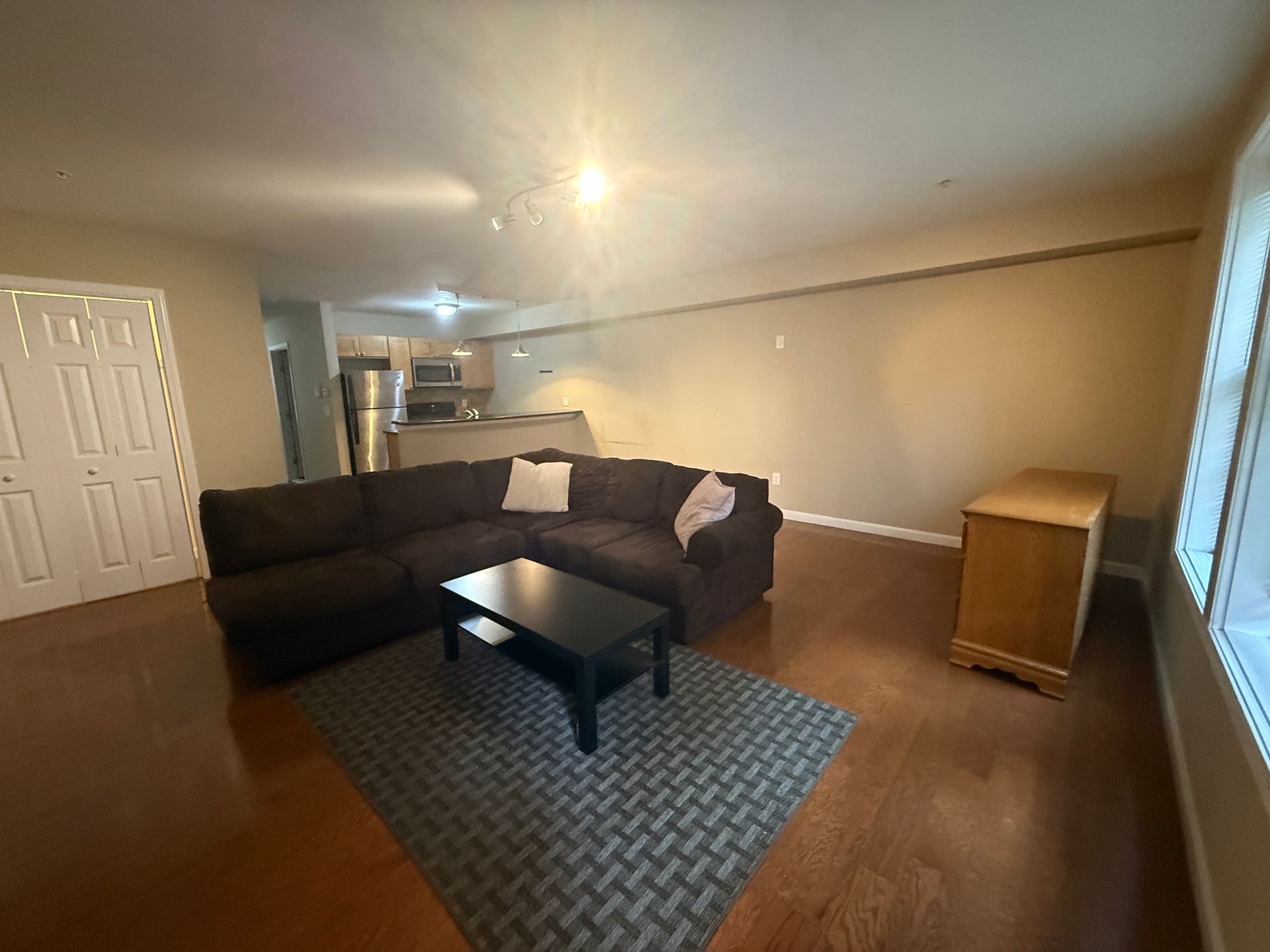 Photos of apartment on Chelsea St.,Boston MA 02128