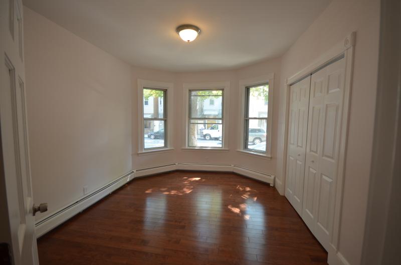 224 Chelsea St, East Boston