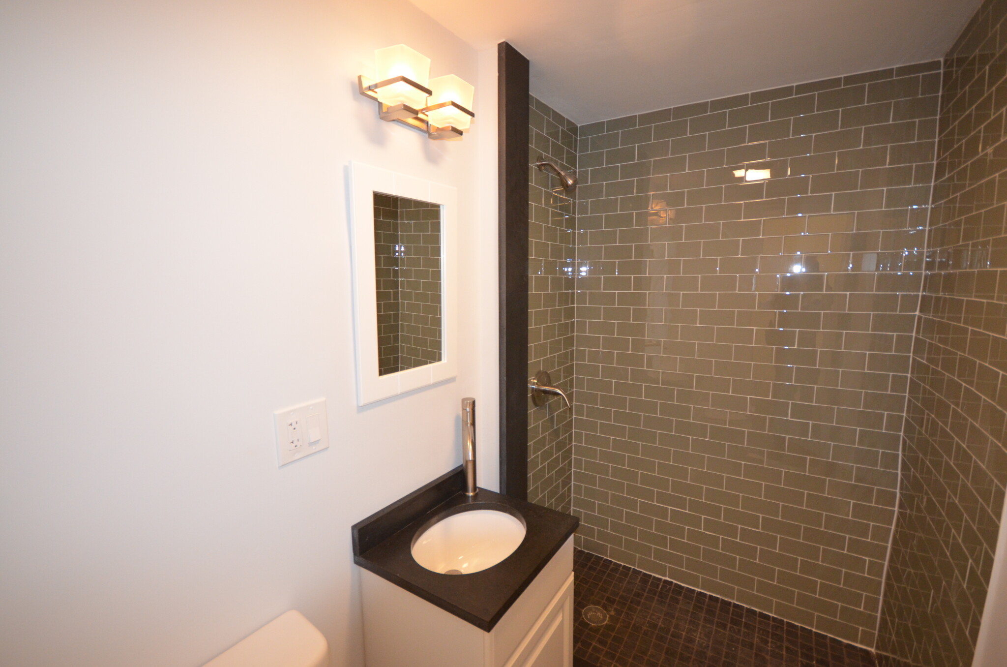 20 Chelsea St, East Boston