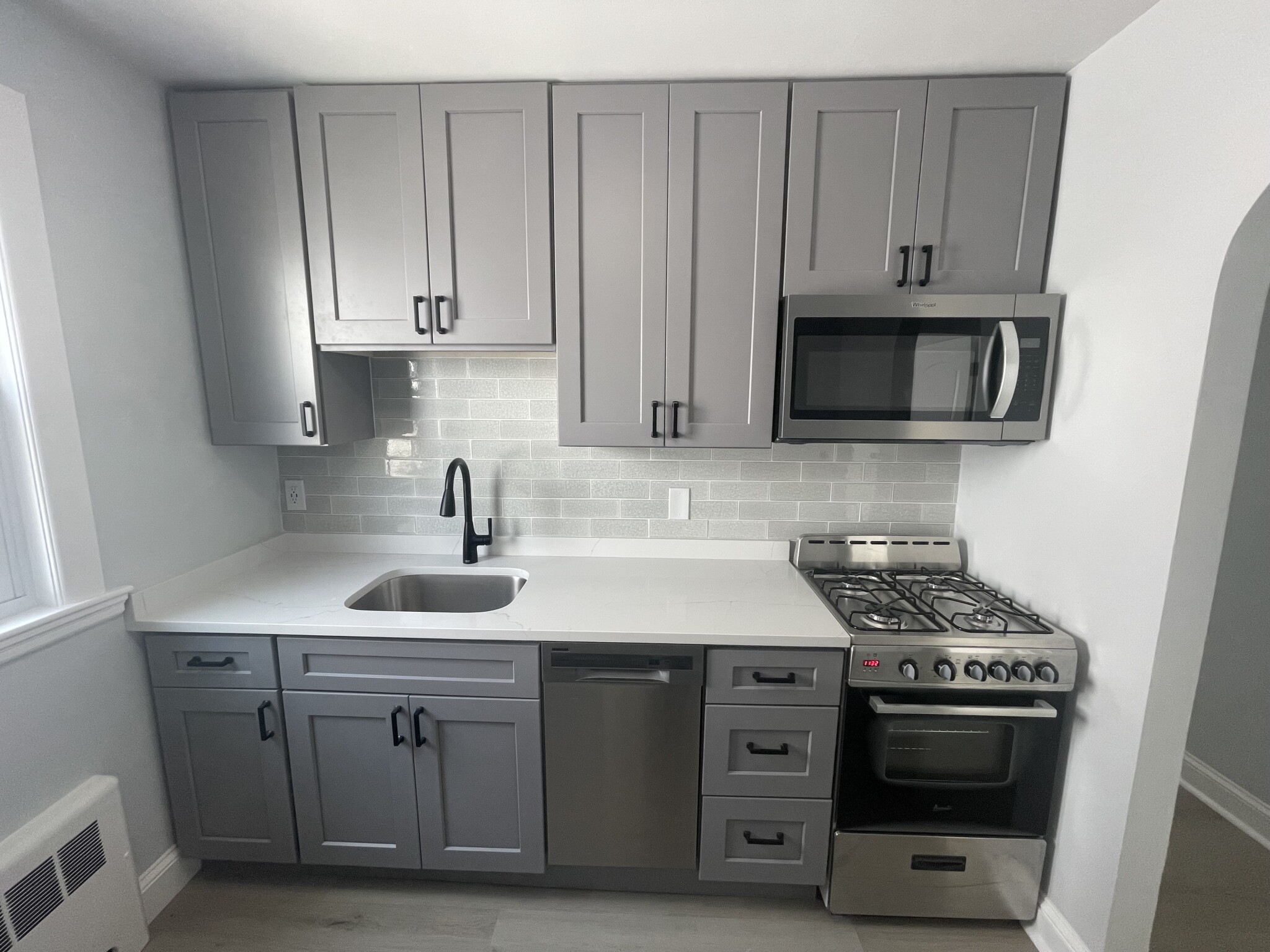 87 Winthrop Shore Dr, Winthrop