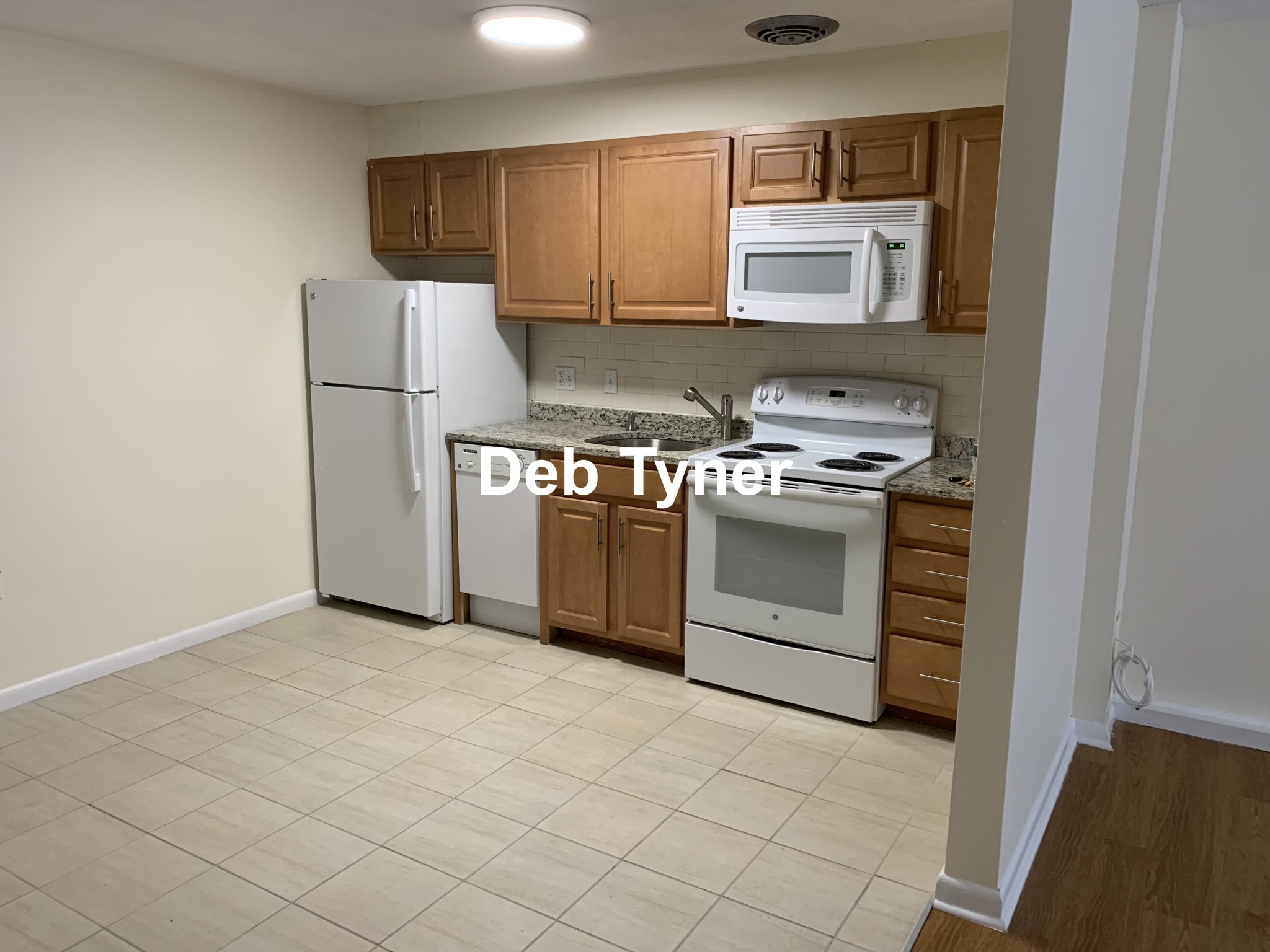 https://ygl-photos.s3.us-west-004.backblazeb2.com/3573W5d45977ad2419.jpg