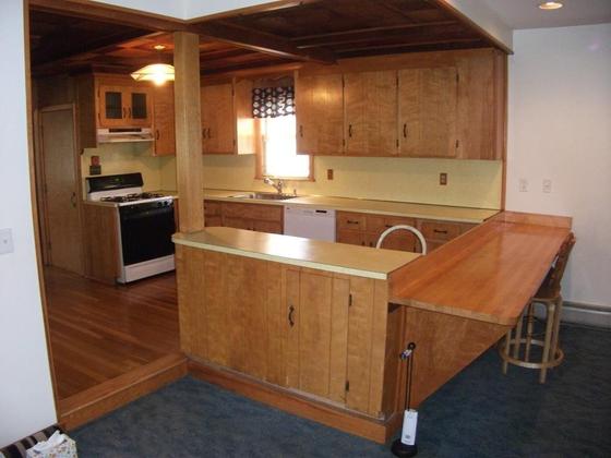 214 Adams Ave, Newton