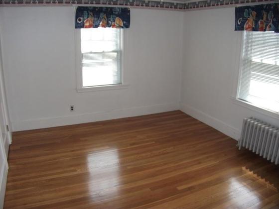 214 Adams Ave, Newton