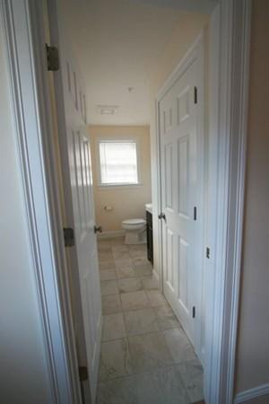 3 bed, 1.5 bath apartment for rent at 1018 Chestnut St Unit 1, Newton — photo 12 of 17