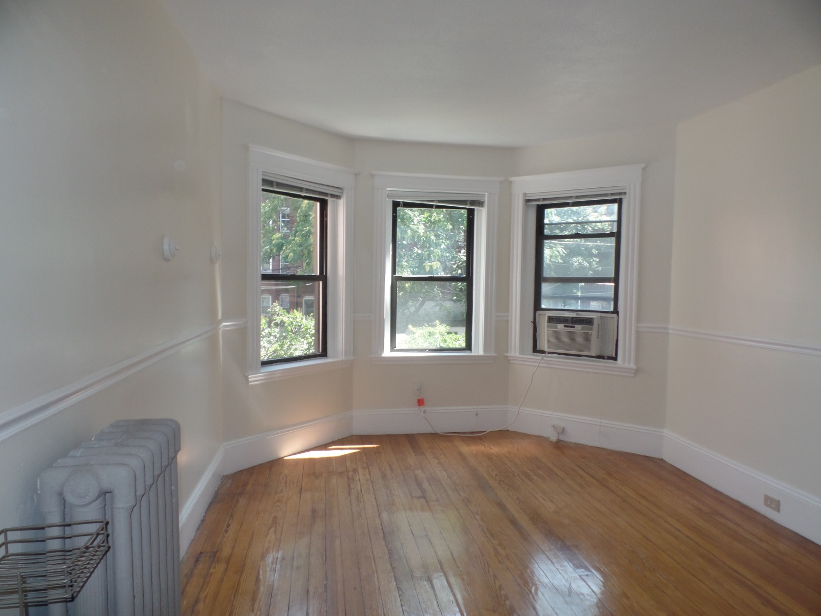 1855 Beacon St, Washington Square