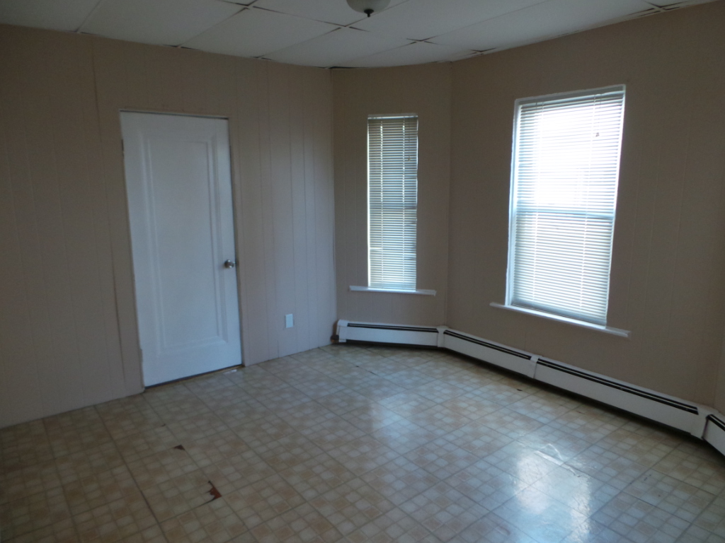 Photos of apartment on Franklin St.,Everett MA 02149
