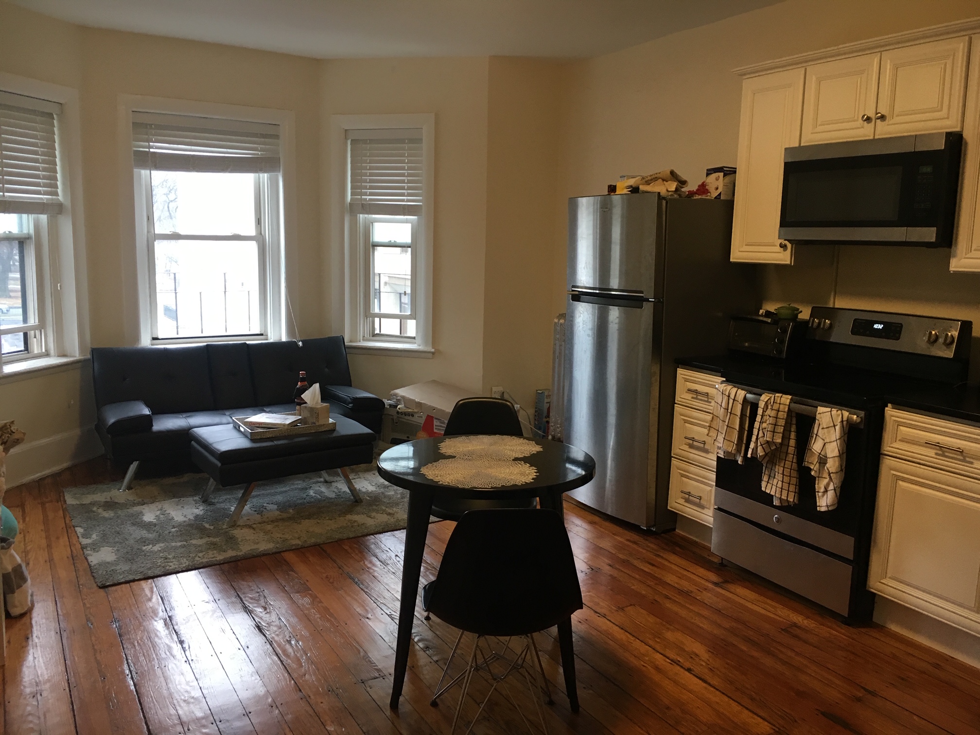 2 bed, 1 bath apartment for rent at 212 Hemenway St Unit 5, Fenway — photo 2 of 5