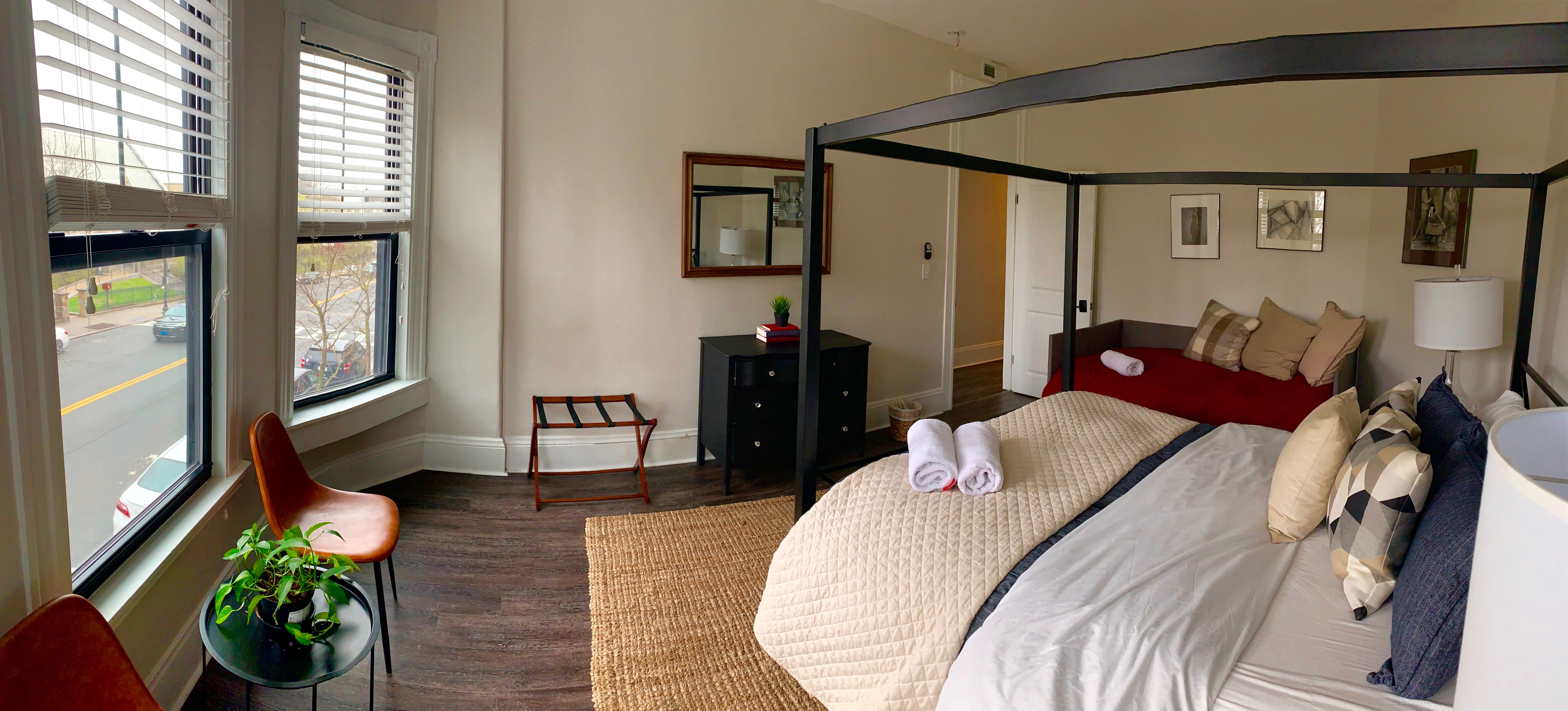 4 bed, 2 bath apartment for rent at 1516 Tremont St Unit 3, Mission Hill — photo 6 of 46