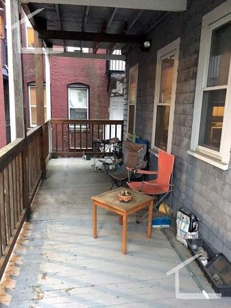 4 bed, 1 bath apartment for rent at 348 Faneuil St Unit 4, Brighton — photo 5 of 11