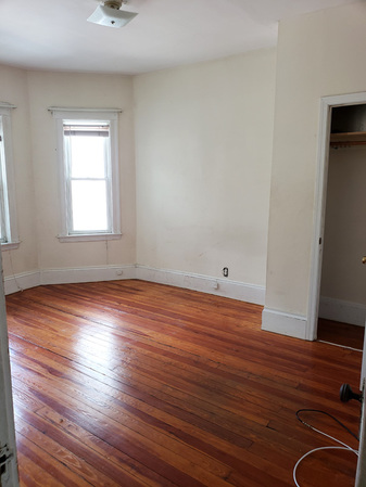 4 bed, 1 bath apartment for rent at 348 Faneuil St Unit 4, Brighton — photo 3 of 11