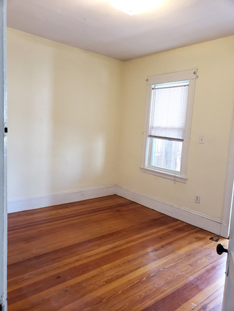 4 bed, 1 bath apartment for rent at 348 Faneuil St Unit 4, Brighton — photo 2 of 11