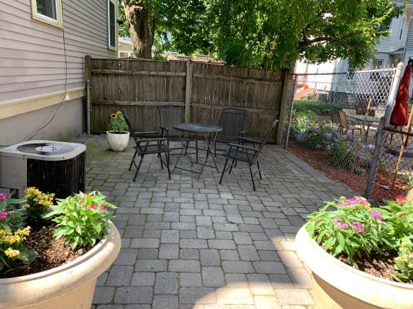 5 bed, 3 bath apartment for rent at 32 Channing St Unit 1, Newton — photo 27 of 46