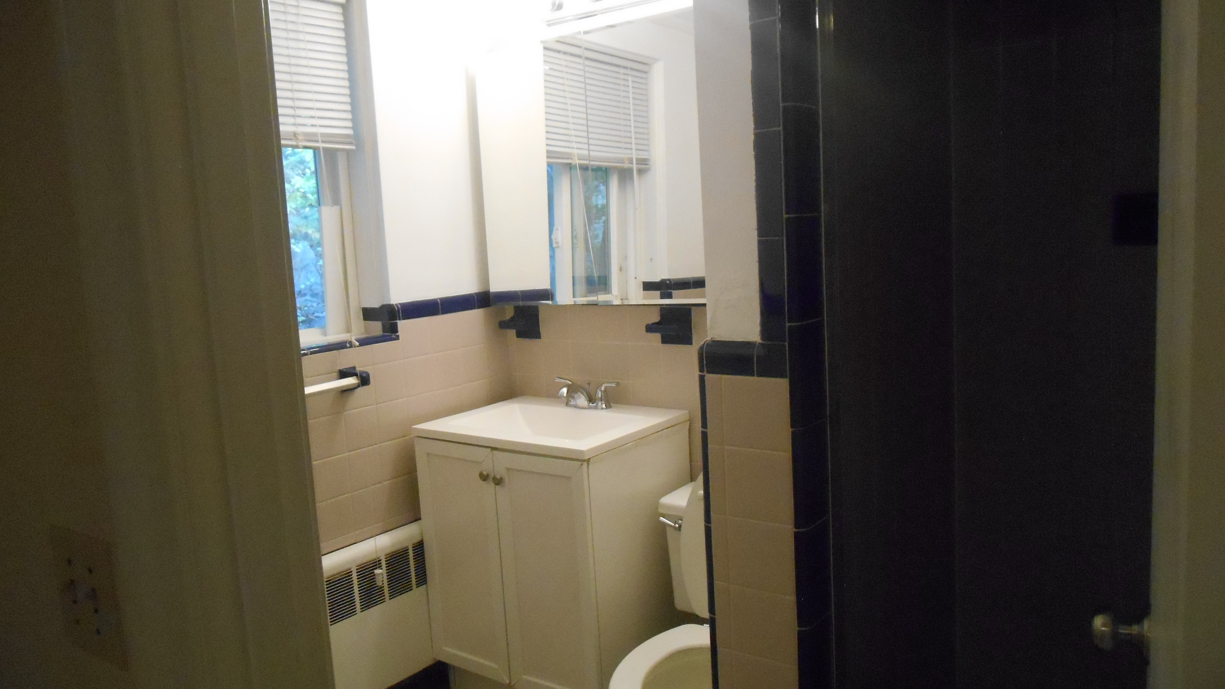4 bed, 3.5 bath apartment for rent at 85 Stuart Rd, Newton — photo 8 of 22
