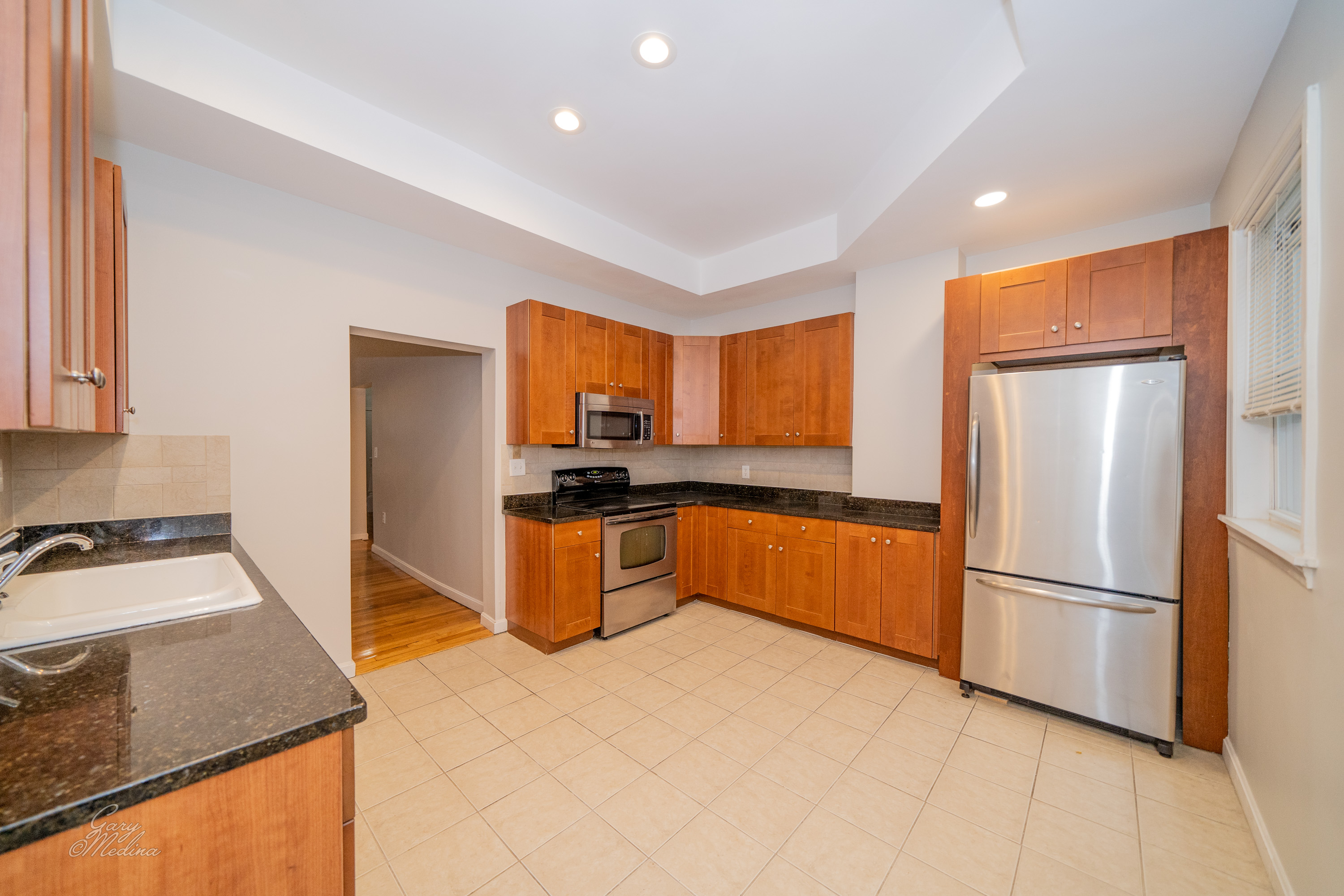 5 bed, 3 bath apartment for rent at 32 Channing St Unit 1, Newton — photo 2 of 46